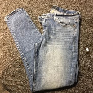 Lucky Brand Skinny Jeans (size 6/28)